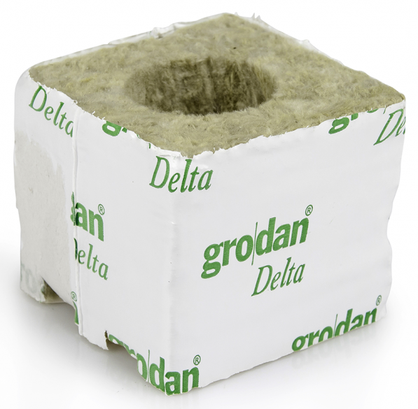 Grodan Kulturblock 7,5x7,5x6,5cm großes Loch 1Kt=384Stk Details 2